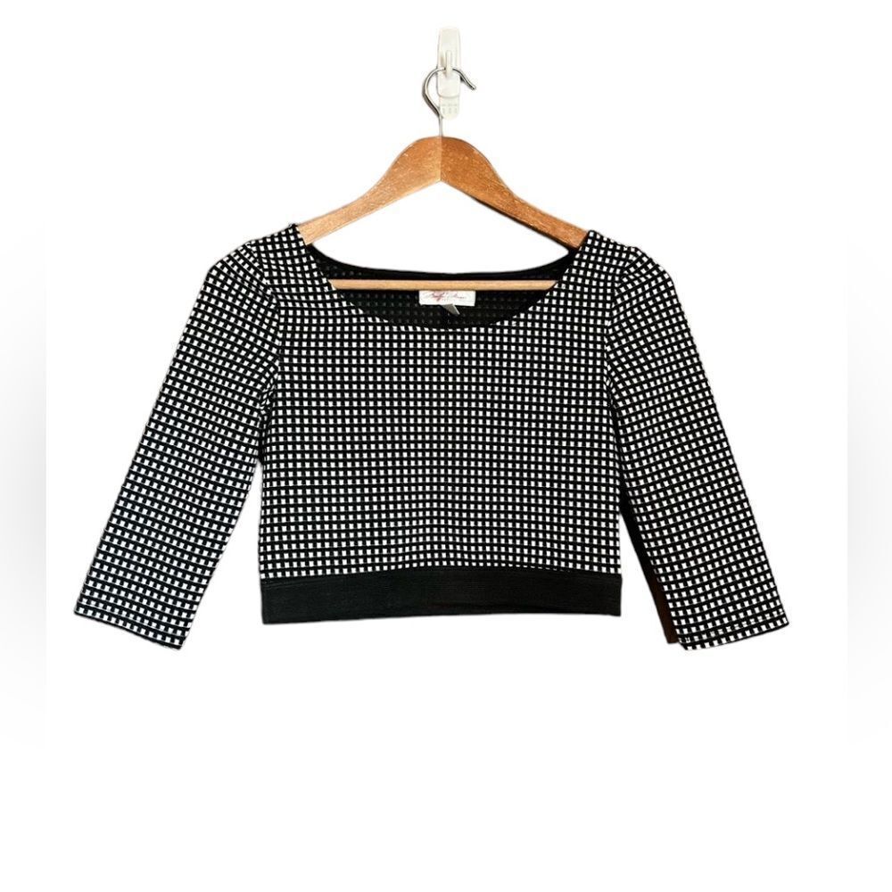 Marilyn Monroe black and white checkered crop top